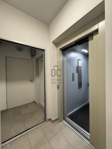 Eladó garázs, Győrött, Ady Endre utcában 7.9 M Ft