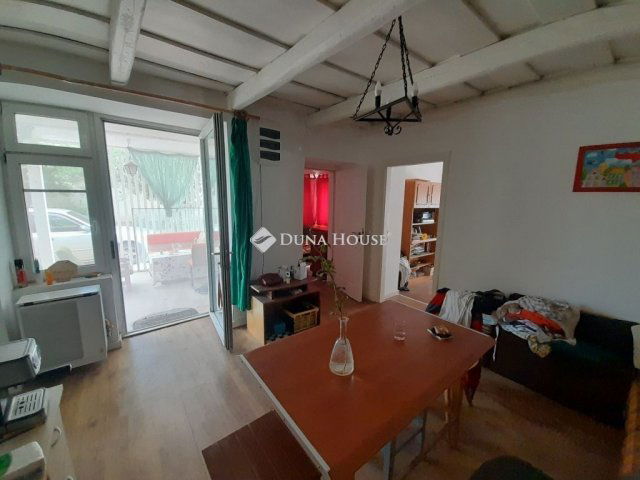 Eladó családi ház, Balatonszárszón 98 M Ft, 6 szobás