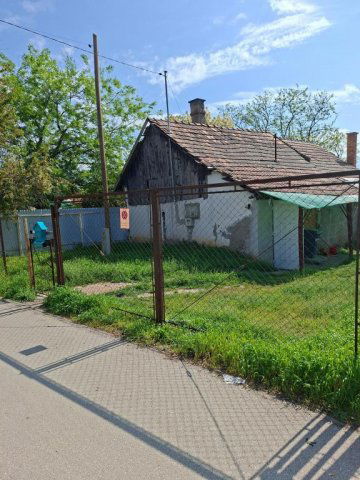 Eladó családi ház, Tiszaföldváron 8 M Ft, 3+1 szobás