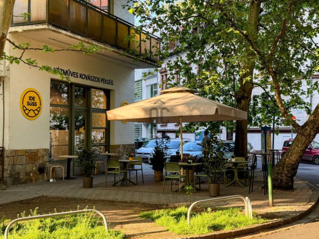 Eladó téglalakás, Budapesten, II. kerületben 144.4 M Ft