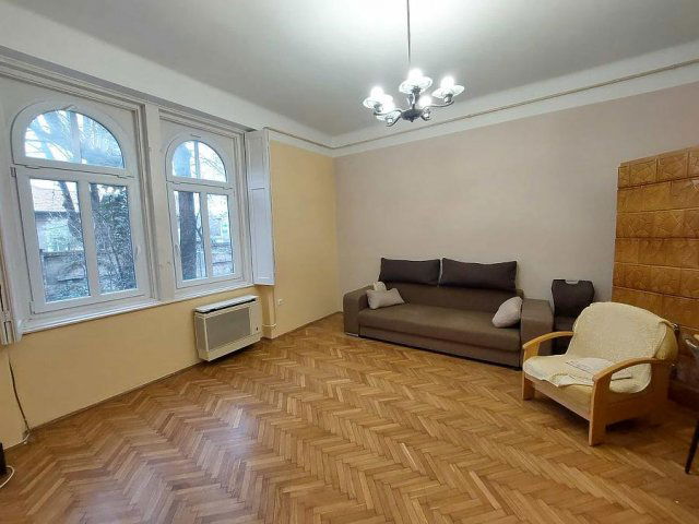 Kiadó téglalakás, albérlet, Budapesten, XV. kerületben