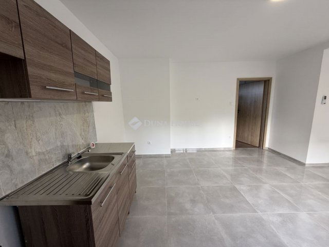 Eladó téglalakás, Tokodon 45.9 M Ft, 2 szobás