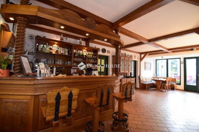 Eladó hotel, Egerben 800 M Ft, 26 szobás / költözzbe.hu