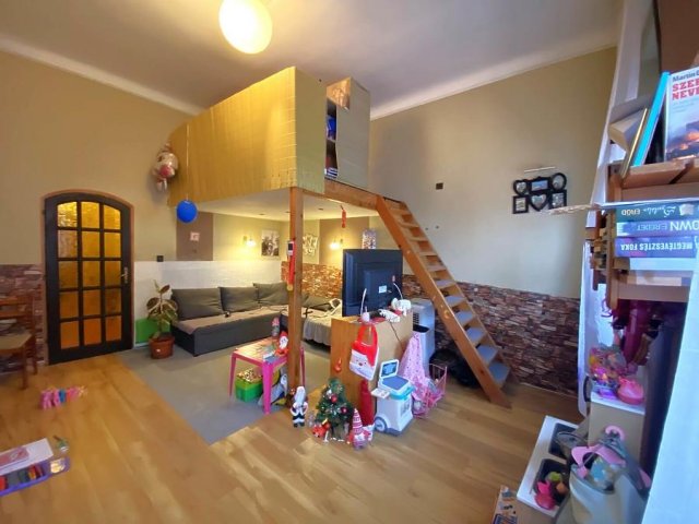 Eladó téglalakás, IV. kerületben, Vasvári Pál utcában