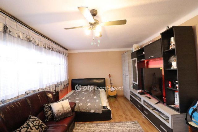 Eladó családi ház, Budapesten, XVIII. kerületben 145 M Ft