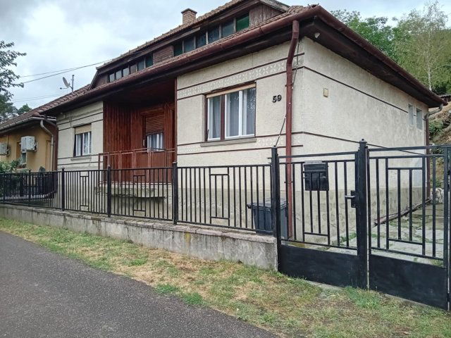 Eladó családi ház, Bátonyterenyén 38 M Ft, 3 szobás
