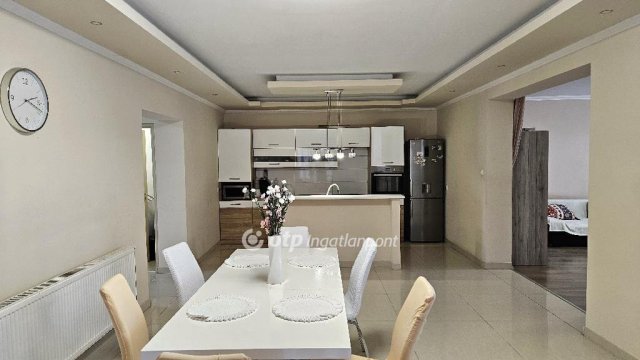 Eladó családi ház, Pusztaszabolcson 95 M Ft, 3 szobás