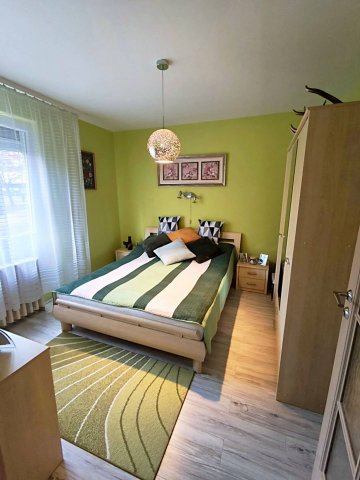 Eladó téglalakás, Pécsett 63.5 M Ft, 3 szobás