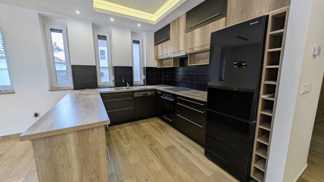 Eladó téglalakás, Kecskeméten 135 M Ft, 3 szobás