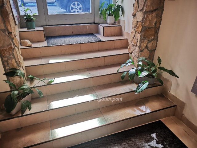 Eladó üzlethelyiség, Budapesten, VI. kerületben 279.9 M Ft