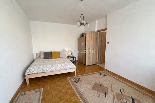 Kiadó téglalakás, albérlet, Tatabányán, Mártírok úton