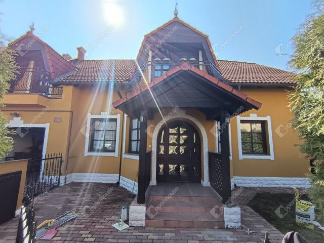 Eladó családi ház, Nagyatádon 109.9 M Ft, 6 szobás