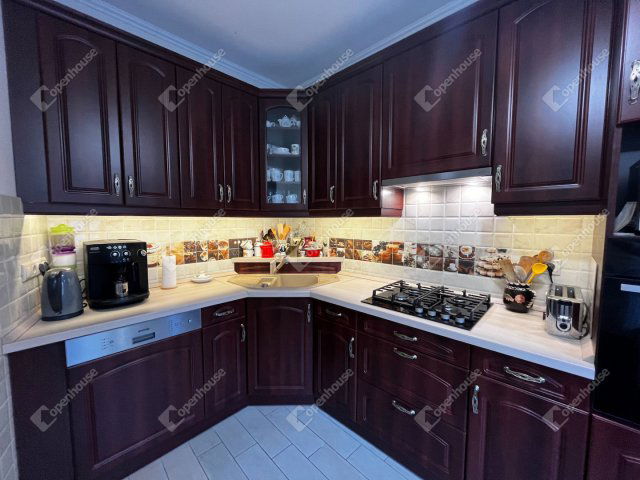 Eladó sorház, Debrecenben 199 M Ft, 5 szobás