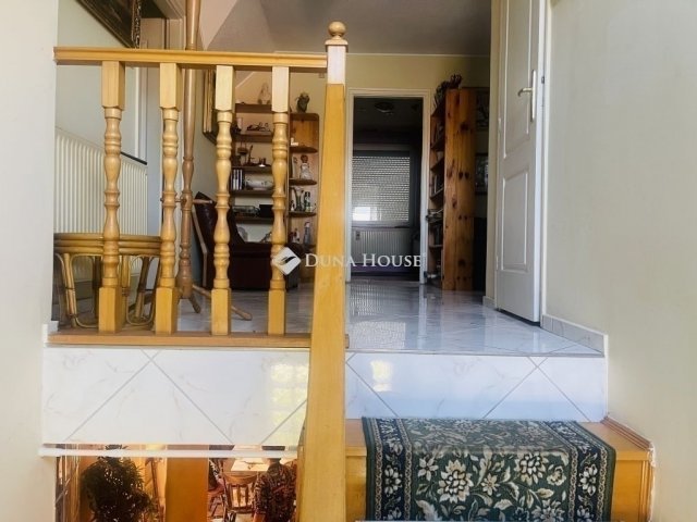 Eladó családi ház, Budapesten, XVIII. kerületben 169.9 M Ft