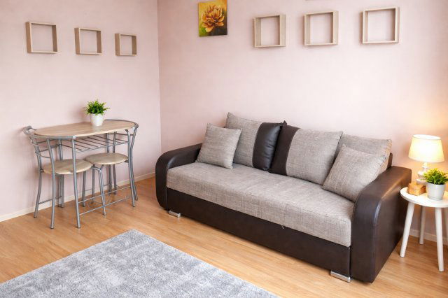 Eladó panellakás, Debrecenben 28.5 M Ft, 1 szobás