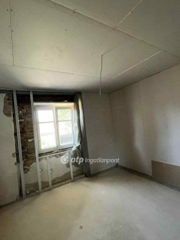 Eladó családi ház, Pusztamagyaródon 11 M Ft, 2 szobás