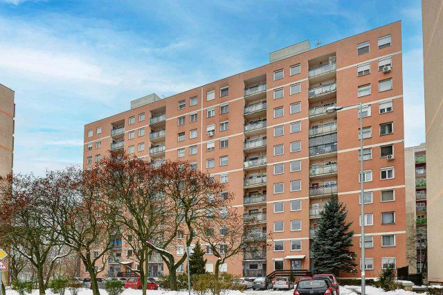 Eladó panellakás, Budapesten, X. kerületben, Dombtető utcában