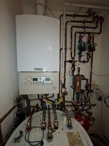 Eladó családi ház, Kesztölcön 135 M Ft, 6 szobás