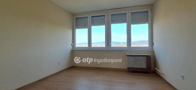 Eladó panellakás, Bátonyterenyén 16.8 M Ft, 2 szobás