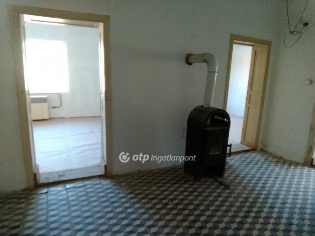 Eladó családi ház, Tápióságon 29.9 M Ft, 3+1 szobás