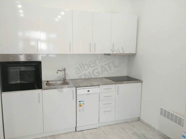 Eladó téglalakás, Budapesten, VIII. kerületben, Práter utcában