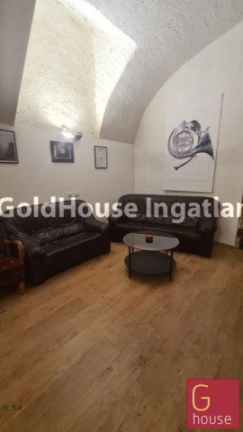 Eladó téglalakás, Budapesten, VI. kerületben, Király utcában