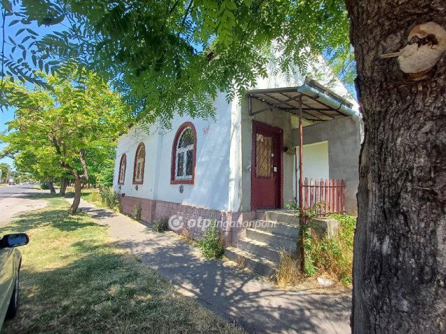 Eladó családi ház, Tiszavasváriban 7.9 M Ft, 3 szobás