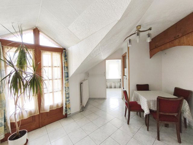 Eladó családi ház, Kaposváron 85 M Ft, 6 szobás