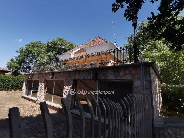 Eladó hotel, Gyulán 260 M Ft / költözzbe.hu