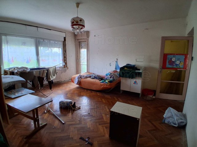 Eladó családi ház, Attalán 27 M Ft, 4+1 szobás