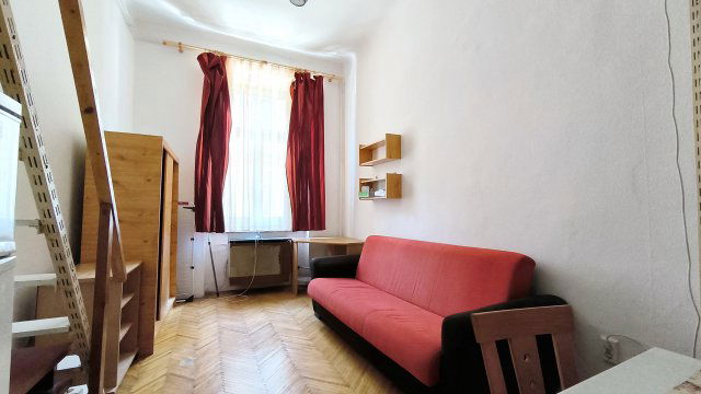 Eladó téglalakás, Budapesten, VI. kerületben, Szondi utcában