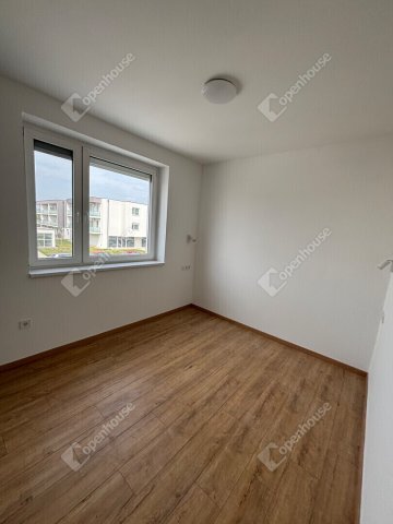 Kiadó téglalakás, albérlet, Győrött 220 E Ft / hó, 3+2 szobás