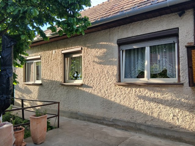 Eladó családi ház, Budapesten, XVII. kerületben 84.9 M Ft