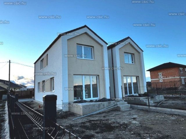 Eladó ikerház, Vácrátóton 99.9 M Ft, 3+2 szobás