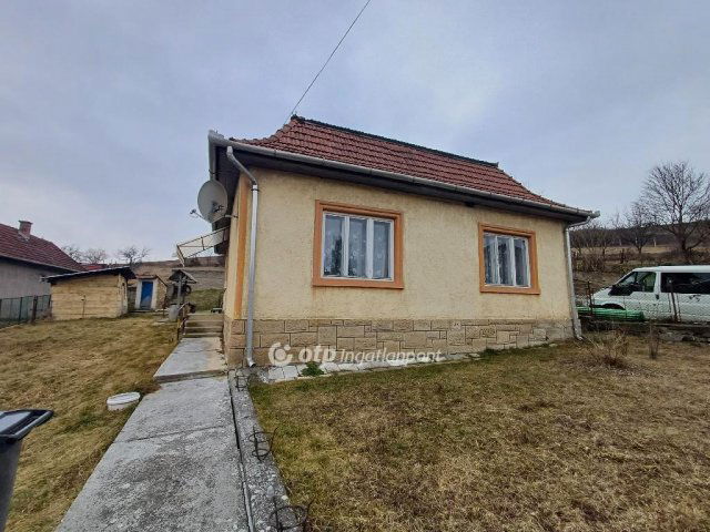 Eladó családi ház, Bükkszéken 23.9 M Ft, 2 szobás