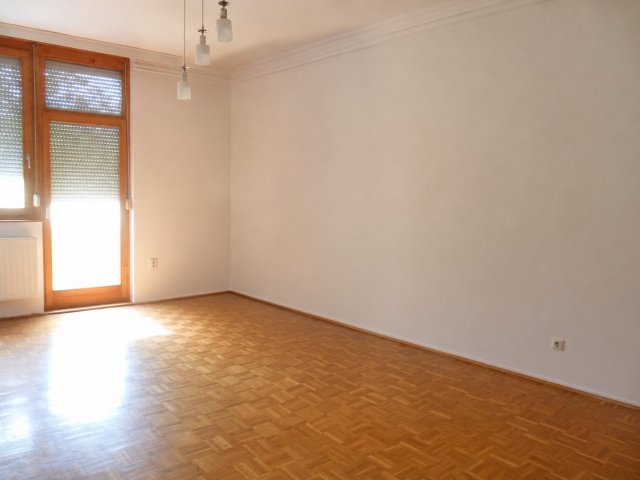 Eladó téglalakás, Nyíregyházán 37.9 M Ft, 2 szobás