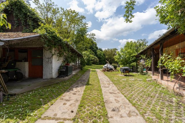 Eladó telek, Perőcsényen 120 M Ft / költözzbe.hu