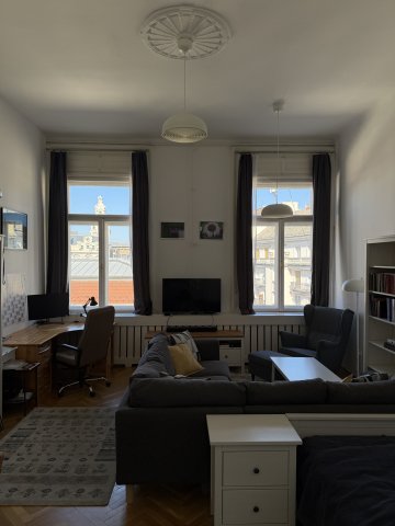 Eladó téglalakás, Budapesten, V. kerületben 117 M Ft, 1 szobás