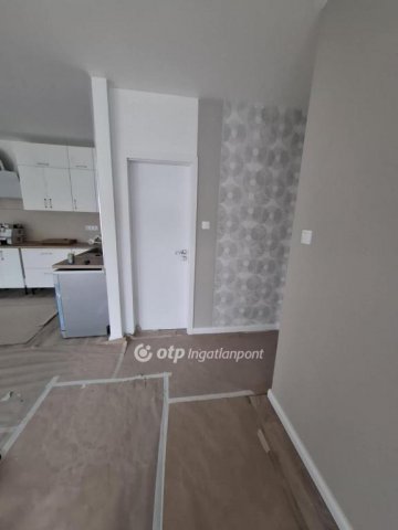 Eladó családi ház, Pusztaszabolcson 69.9 M Ft, 3 szobás