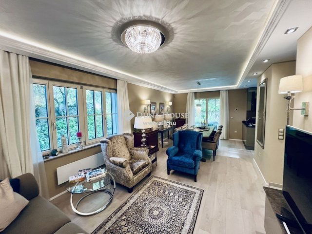 Eladó téglalakás, Budapesten, I. kerületben 239.9 M Ft, 3 szobás