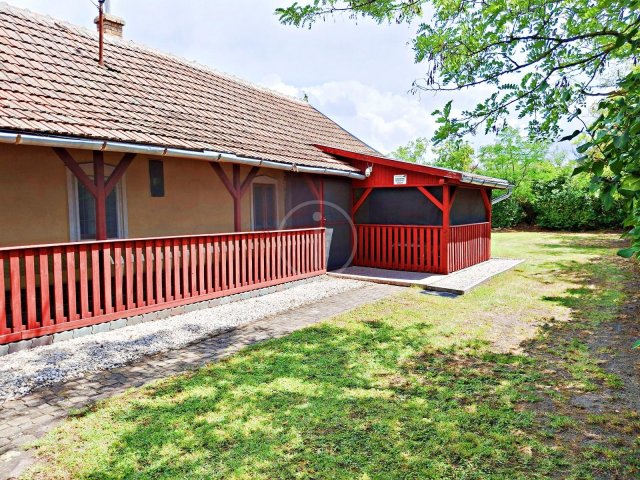 Eladó nyaraló, Sarudon 23.9 M Ft, 1 szobás / költözzbe.hu