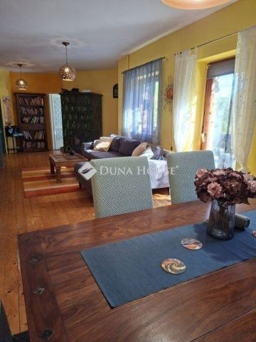 Eladó családi ház, Pogányon 109 M Ft, 2+4 szobás