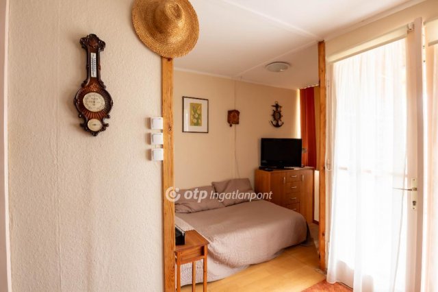 Eladó nyaraló, Balatongyörökön 79.9 M Ft, 1+1 szobás