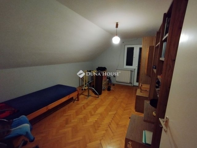 Eladó családi ház, Szegeden 149 M Ft, 5 szobás