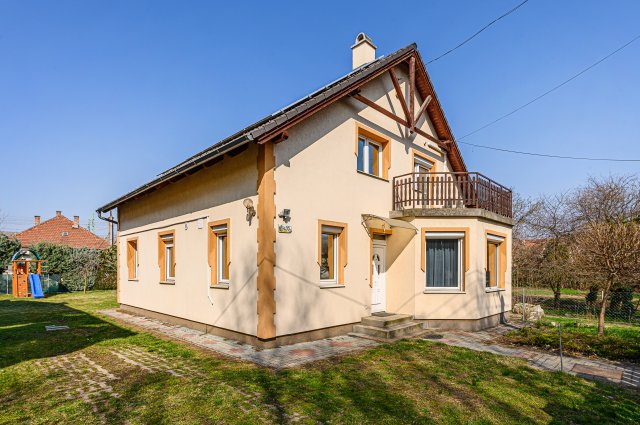 Eladó családi ház, Érden 138 M Ft, 6 szobás