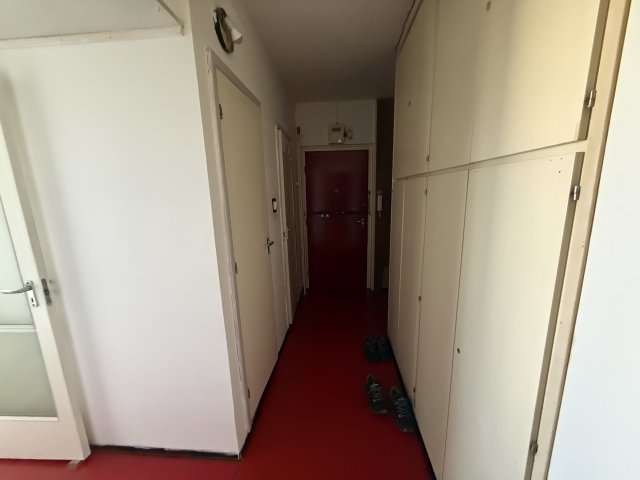 Eladó panellakás, Esztergomban, Schleiffer Mátyás utcában