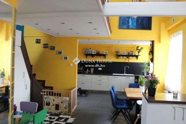 Eladó téglalakás, Budapesten, VIII. kerületben 93 M Ft, 3 szobás