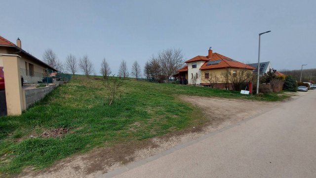 Eladó telek, Etyeken, Gesztenyés úton 53.5 M Ft