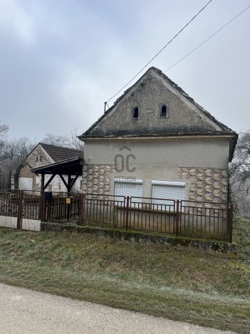 Eladó családi ház, Iharoson 8 M Ft, 2 szobás