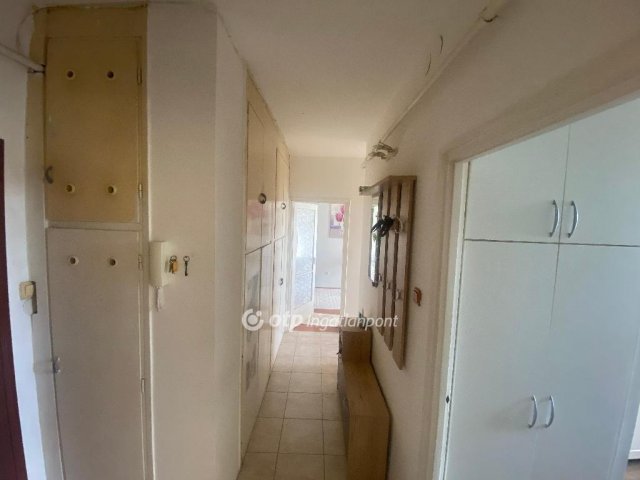 Eladó téglalakás, Budapesten, XIV. kerületben 66.9 M Ft